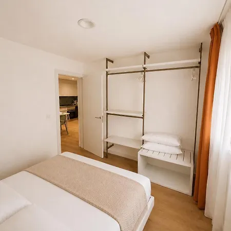Edificio Maron Apartmán